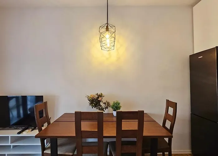 Citycenter Chic Apartment *